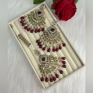 Magenta Gold Lightweight Statement Earrings And Tikka Set.